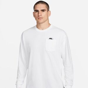 Nike Sportswear Premium Essentials